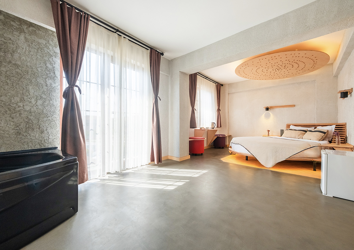 Deluxe Balkonlu Küvetli Oda